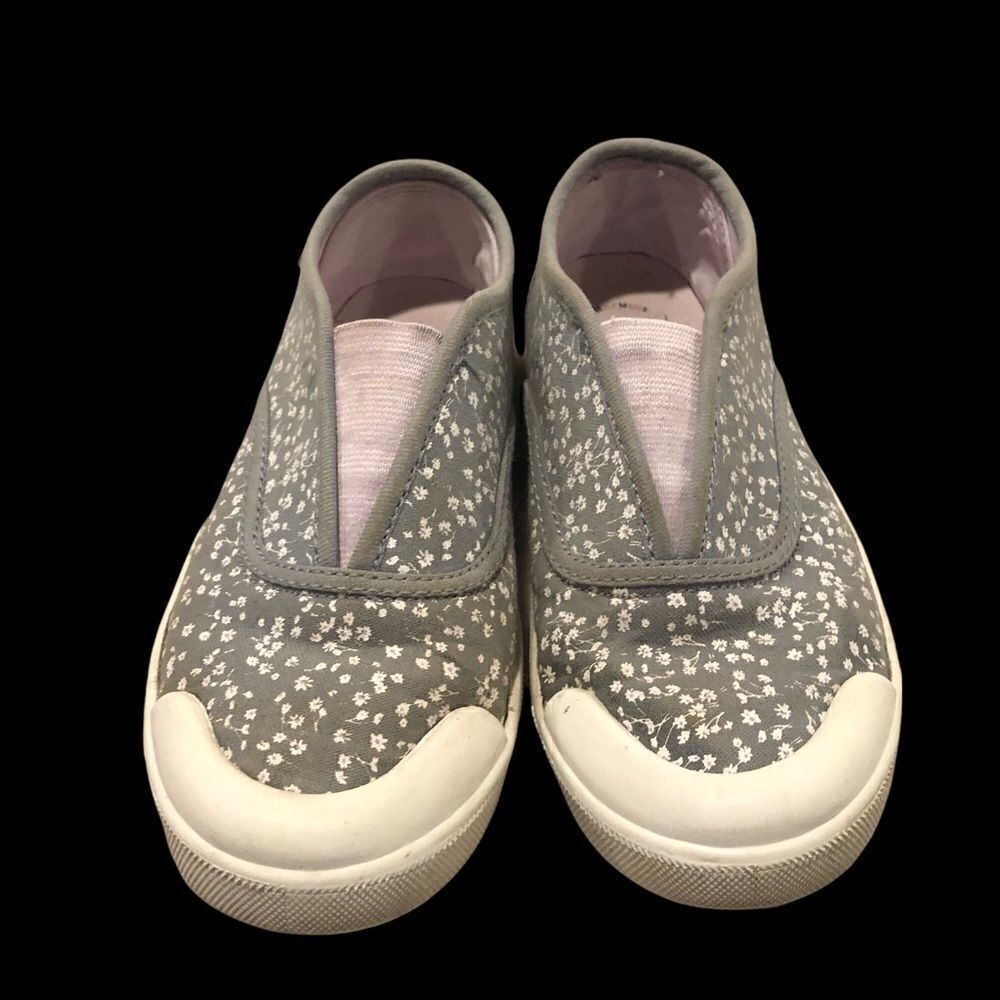 OshKosh B'Gosh Girl's Slip-On Sneakers in Grey and‎ Pink